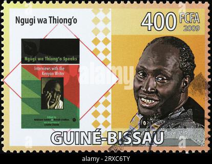 Écrivain kenyan Ngũgĩ wa Thiong'o sur timbre-poste Banque D'Images