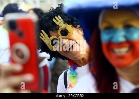 San Diego, Carabobo, Venezuela. 24 septembre 2023. 24 septembre 2023. Des milliers de personnes participent à la marche des couleurs, organisée par l'institut sportif du bureau du maire de San Diego dans l'état de Carabobo. Photo : Juan Carlos Hernandez (image de crédit : © Juan Carlos Hernandez/ZUMA Press Wire) USAGE ÉDITORIAL SEULEMENT! Non destiné à UN USAGE commercial ! Banque D'Images