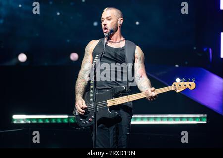 Manchester, Royaume-Uni. 24 septembre 2023. James Bourne, Matt Willis et Charlie Simpson du groupe Busted se produisent à l'AO Arena de Manchester. 2023-09-24 . Crédit : Gary Mather/Alamy Live News Banque D'Images