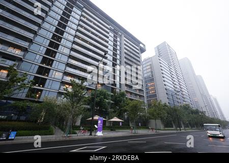 Vue générale, 22 SEPTEMBRE 2023 : Village des athlètes lors des Jeux asiatiques de 2022 à Hangzhou en Chine. Crédit : AFLO SPORT/Alamy Live News Banque D'Images