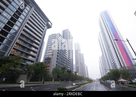 Vue générale, 22 SEPTEMBRE 2023 : Village des athlètes lors des Jeux asiatiques de 2022 à Hangzhou en Chine. Crédit : AFLO SPORT/Alamy Live News Banque D'Images