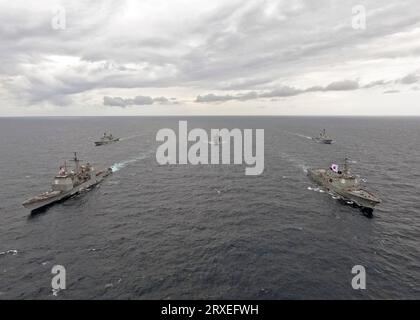 Corée du Sud. 17 mars 2016. Sep 25, 2023-East Sea, South Korea-ROK et USA Navy participent à un exercice conjoint près de East Sea, Corée du Sud. L'exercice de trois jours a impliqué neuf navires et deux avions de patrouille des deux côtés, dont deux sous-marins sud-coréens, le destroyer ROKS Yulgok Yi I, le destroyer équipé de l'USS Shoup Aegis et le croiseur USS Robert Smalls, a déclaré la Marine. (Image de crédit : © Navy HQ via ZUMA Press Wire) USAGE ÉDITORIAL SEULEMENT! Non destiné à UN USAGE commercial ! Banque D'Images