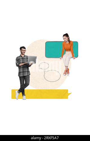 Collage photo composite créatif vertical d'illustration de jeunes gens parlant sur l'ordinateur portable smartphone isolé sur fond de couleur blanche Banque D'Images