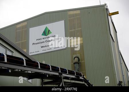 GREYMOUTH, NOUVELLE-ZÉLANDE, 20 MAI 2015 : signalisation pour la mine de charbon de Pike River le 20 mai 2015 près de Greymouth, en Nouvelle-Zélande, quelques jours avant sa démolition Banque D'Images