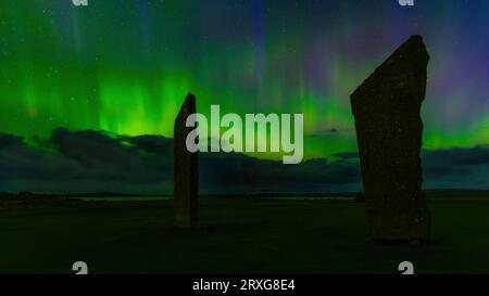 L'aurore et les pierres debout de Stenness, Orcades Banque D'Images