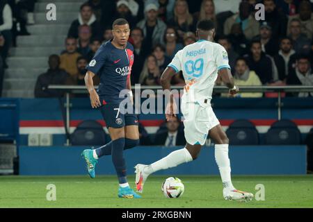 Kylian Mbappe du PSG lors du match de championnat de France de Ligue 1 entre le Paris Saint-Germain et l'Olympique de Marseille le 24 septembre 2023 au Parc des Princes à Paris, France - photo Jean Catuffe / DPPI Banque D'Images