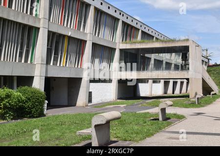 Maison de la Culture de Firminy, un centre culturel, faisant partie du schéma directeur de Firminy-Vert, architecte le Corbusier, un site classé au patrimoine mondial de l'UNESCO Banque D'Images