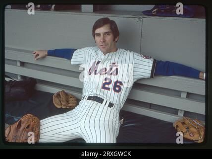 Une photo de 1978 de New York mets slugger Dave 'Kong' Kingman dans la décharge mets à Shea Stdium dans le Queens, New York City. Banque D'Images