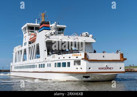 Ferry «Frisia III» dans le port de Norddeich, Allemagne Banque D'Images