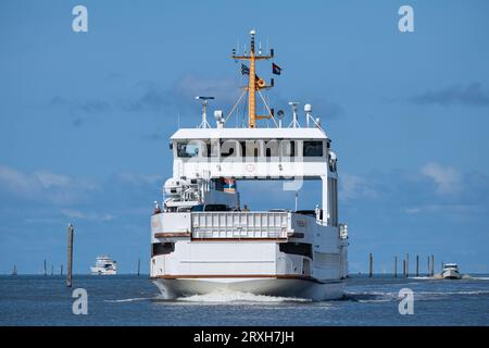 Ferry «Frisia VI» dans le port de Norddeich, Allemagne Banque D'Images