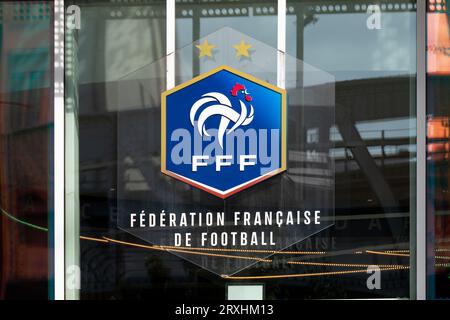 Signez au siège de la Fédération française de football (FFF), l'organe directeur du football en France Banque D'Images