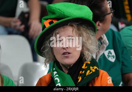 Supporter de l'Irlande lors de la coupe du monde 2023, poule B match de rugby entre l'Afrique du Sud et l'Irlande le 23 septembre 2023 au Stade de France à Saint-Denis près de Paris - photo Laurent Dairys / DPPI Banque D'Images