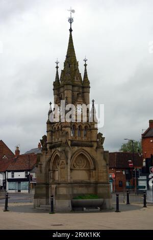 The Victorian Gothic Shakespeare Memorial Fountain & Clock Tower (American Fountain) Stratford-upon-Avon, Warwickshire, West Midlands, Angleterre, Royaume-Uni. Banque D'Images