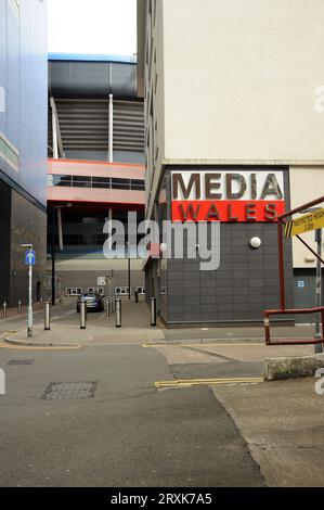 Scott Road et Park Street, avec le Millenium Stadium / Principality Stadium en arrière-plan. Banque D'Images