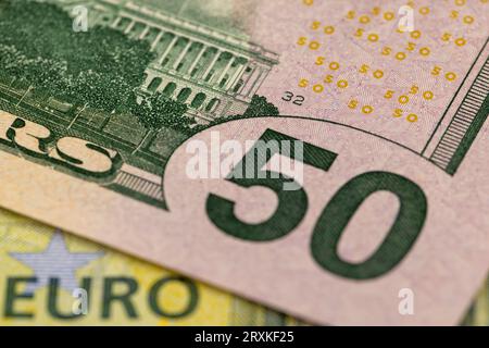 Détails du billet américain de cinquante dollars, un gros plan d'une partie d'un billet d'une valeur nominale de 50 dollars américains Banque D'Images