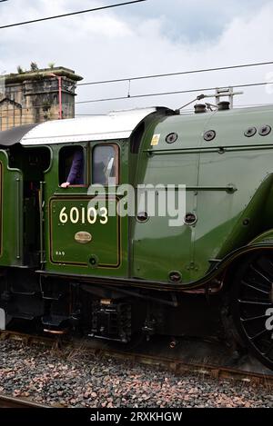 Celebrity Class A3 locomotive à vapeur No 60103 Flying Scotsman attendant à la gare de Carlisle Citadel après avoir transporté le circuit ferroviaire de Waverley depuis York. Banque D'Images