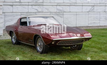 DETROIT, MI/USA - 23 SEPTEMBRE 2023 : une Ford (pas Mercury) Cougar II concept car 1963, Detroit Concours 'd Elegance. Banque D'Images