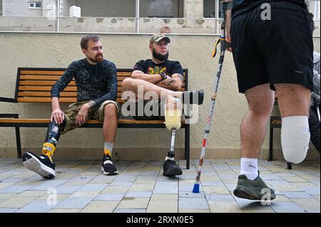 LVIV, UKRAINE - le 26 SEPTEMBRE 2023 - les patients séjournent au Centre national de réadaptation ininterrompu de Lviv, dans l'ouest de l'Ukraine. Banque D'Images