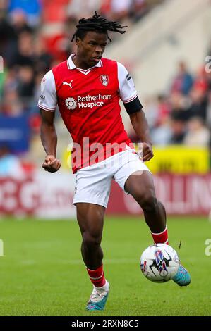 Dexter Lembikisa de Rotherham United lors du Sky Bet Championship Match à l'AESSEAL New York Stadium, Rotherham. Date de la photo : Samedi 23 septembre 2023. Banque D'Images