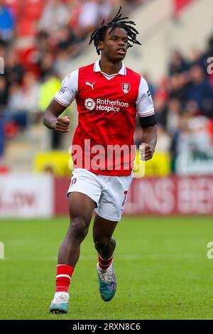 Dexter Lembikisa de Rotherham United lors du Sky Bet Championship Match à l'AESSEAL New York Stadium, Rotherham. Date de la photo : Samedi 23 septembre 2023. Banque D'Images