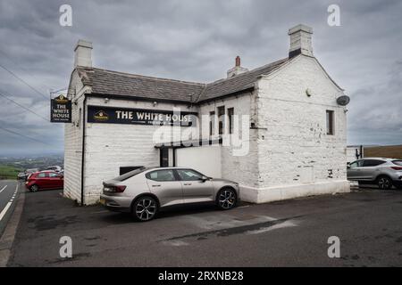 23.09.23 Littleborough, Lancashire, UK.Maison-Blanche sur la Pennine Way en direction de Stoodley Pike Banque D'Images