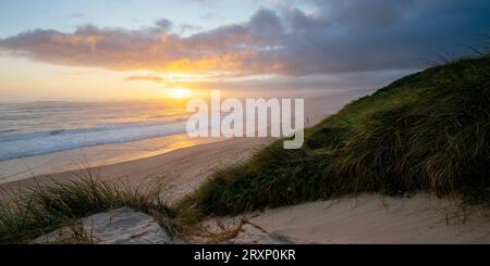 Sardinia Bay Beach au coucher du soleil, Port Elizabeth, Eastern Cape, Afrique du Sud Banque D'Images