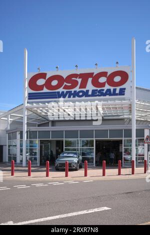 Costco Wholesale Capital Retail Park Cardiff South Wales Royaume-Uni Banque D'Images