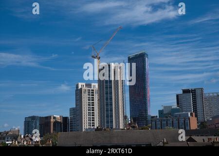 L'horizon en constante évolution de Central Croydon dans le sud de Londres, Angleterre, Royaume-Uni Banque D'Images