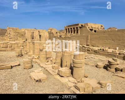 Le mammisi romain, datant des règnes de Trajan et Marc Aurèle, complexe du temple de Dendera, Dendera, Egypte, Afrique du Nord, Afrique Banque D'Images