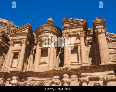 Le monastère de Petra (Al Dayr), le parc archéologique de Petra, site du patrimoine mondial de l'UNESCO, l'une des sept nouvelles merveilles du monde, Petra, Jordanie Banque D'Images