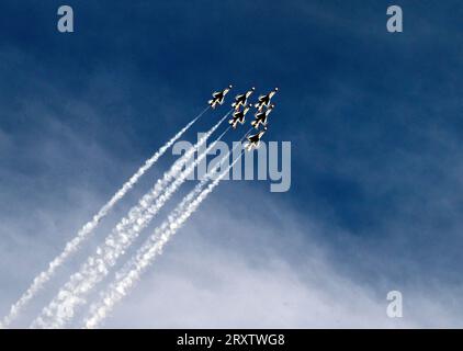 The Thunderbirds, célébration du 75e anniversaire de la marine aéroportée, Nellis Air Force base, Las Vegas, Nevada, États-Unis d'Amérique Banque D'Images