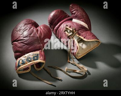 Gants d'entraînement Cassius Clay (Muhammad Ali), Post Manufacturing Co., circa 1960 Banque D'Images