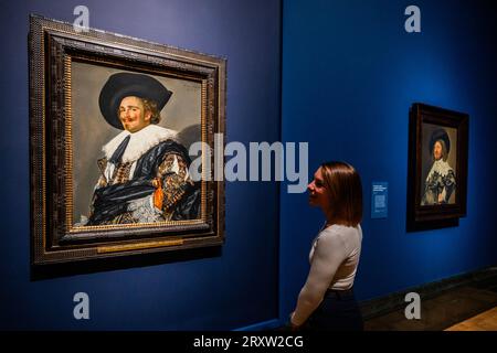 Londres, Royaume-Uni. 27 septembre 2023. The Laughing cavalier, 1624 - Frans Hals à la National Gallery. Il se déroule du 30 septembre 2023 au 21 janvier 2024. Crédit : Guy Bell/Alamy Live News Banque D'Images