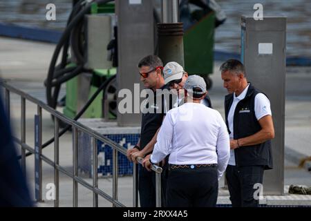 27 septembre 2023, Sanxenxo, Pontevedra, EspaÃ±a : Roi émérite Don Juan Carlos à son arrivée au port de Sanxenxo pour pratiquer la veille de la huitième édition de la compétition de régate du Roi Juan Carlos I commence. Dans la province de Pontevedra, Espagne (crédit image : © Elena Fernandez/ZUMA Press Wire) USAGE ÉDITORIAL SEULEMENT! Non destiné à UN USAGE commercial ! Banque D'Images