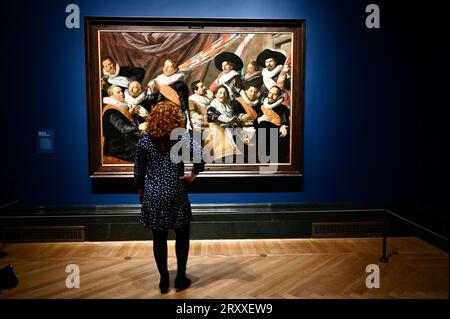 Londres, Royaume-Uni. 'Banquet des officiers de la garde civique de St George vers 1627'. Presse Aperçu de Frans Hals à la National Gallery. Le Credit Suisse Exhibition se déroulera du 30 septembre 2023 au 21 janvier 2024. Crédit : michael melia/Alamy Live News Banque D'Images