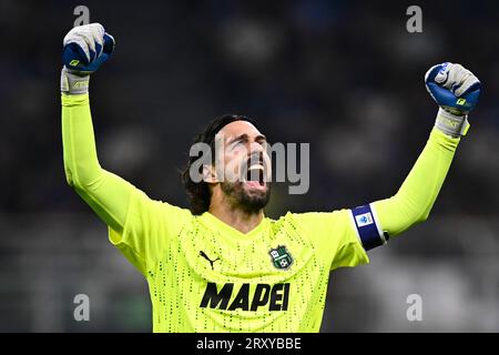 Milan, Italie. 27 septembre 2023. Andrea Consigli de l'US Sassuolo célèbre lors du match de football Serie A entre le FC Internazionale et l'US Sassuolo. Crédit : Nicolò Campo/Alamy Live News Banque D'Images