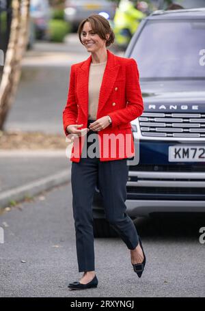 Sittingbourne, Angleterre. ROYAUME-UNI. 27 septembre 2023. Catherine Princesse de Galles se joint à une session de portage en famille dans le cadre de sa campagne « Shaping US » sur le crédit de la petite enfance : Anwar Hussein/Alamy Live News Banque D'Images