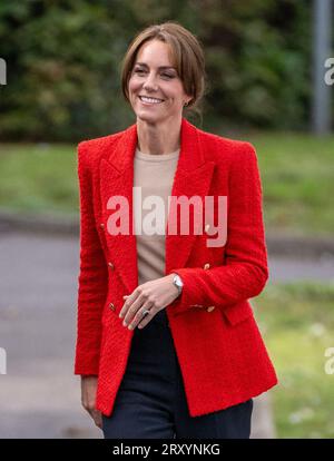 Sittingbourne, Angleterre. ROYAUME-UNI. 27 septembre 2023. Catherine Princesse de Galles se joint à une session de portage en famille dans le cadre de sa campagne « Shaping US » sur le crédit de la petite enfance : Anwar Hussein/Alamy Live News Banque D'Images