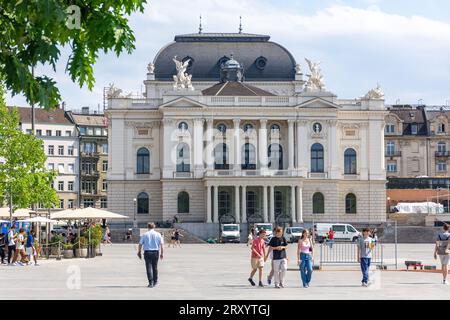 Opéra de Zürich (Opernhaus Zürich), Sechseläutenplatz, ville de Zürich, Zürich, Suisse Banque D'Images