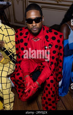 USHER participe à la piste MARNI Printemps/été 2024 pendant la Fashion week de Paris le 2023 septembre - Paris ; France 27/09/2023 Banque D'Images