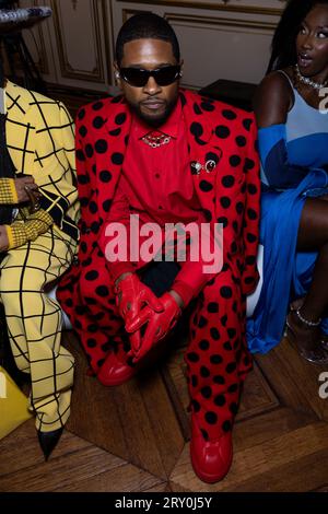 USHER participe à la piste MARNI Printemps/été 2024 pendant la Fashion week de Paris le 2023 septembre - Paris ; France 27/09/2023 Banque D'Images