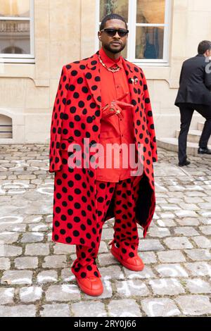 USHER participe à la piste MARNI Printemps/été 2024 pendant la Fashion week de Paris le 2023 septembre - Paris ; France 27/09/2023 Banque D'Images