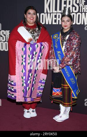 (G-D) les princesses Gianna 'Gigi' Sieke et Lawren 'Lulu' Goodfox assistent à la première de 'Killers of the Flower Moon' New York d'Apple à Alice Tully Hall, Lincoln Center à New York, NUY, le 27 septembre 2023. (Photo Anthony Behar/Sipa USA) Banque D'Images