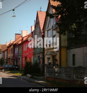 Quartier d'Amalienau à Kaliningrad. Vieilles maisons de ville dans le style allemand. Extérieur. Architecture historique. Photo de haute qualité Banque D'Images