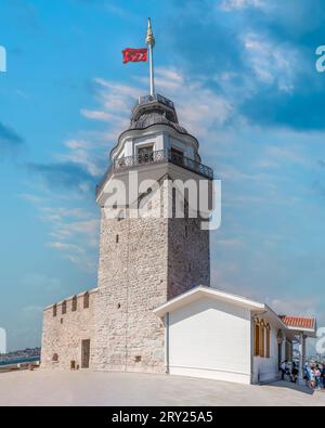 Vue rapprochée de la Tour de la Maiden (turc : Kız Kulesi), également connue sous le nom de Tour de Leandre. Istanbul, Turquie. Banque D'Images