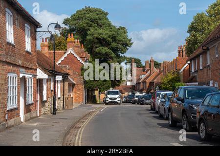 Vue de Beaulieu village High Street dans la New Forest, Hampshire, Angleterre, Royaume-Uni Banque D'Images