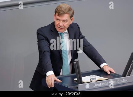 Dr. Johann David Wadephul CDU/CSU, Deutschland, Berlin, Reichstag, 28. Septembre 2023 125. Sitzung, China-Strategie der Bundesregierung. *** Dr Johann David Wadephul CDU CSU , Allemagne, Berlin, Reichstag, 28 septembre 2023 125 session , Chine Stratégie du gouvernement fédéral Banque D'Images