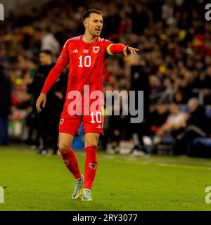 Cardiff, pays de Galles - 28 mars 2023 : Aaron Ramsey du pays de Galles lors de la qualification du Championnat d'Europe du Groupe D UEFA pays de Galles vs Lettonie à Cardiff City Banque D'Images