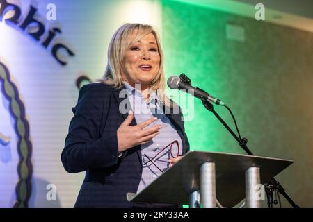 La première ministre élue, Michelle O'Neill, s'exprimant lors du lancement officiel du Roddy McCorley Republican Heritage Centre à Belfast. Date de la photo : jeudi 28 septembre 2023. Banque D'Images