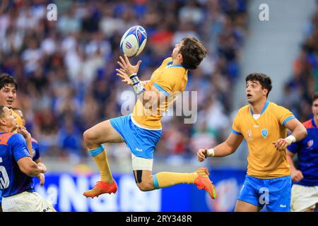 Lyon, France. 27 septembre 2023. Felipe Etcheverry #10 de l'Uruguay lors de la poule de la coupe du monde de rugby match entre l'Uruguay et la Namibie au Stade de Lyon le 27 septembre 2023 à Lyon, France. Photo Baptiste Paquot/ABACAPRESS.COM crédit : Abaca Press/Alamy Live News Banque D'Images